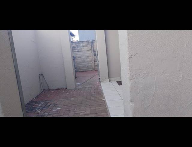 3 BEDROOM PROPERTY TO RENT IN ELANDSPOORT